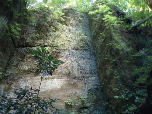 久野石の採石場跡