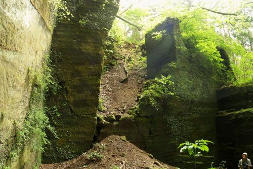 久野石の採石場跡