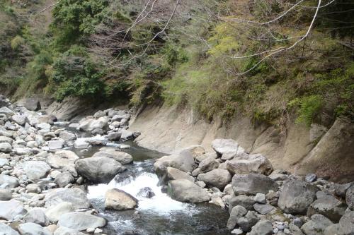 堂ヶ島の早川凝灰角礫岩層の露頭