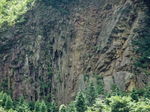 箱根火山文庫山の前期中央火口丘溶岩